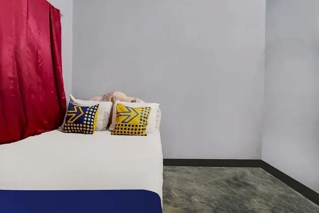 Economy Tek Büyük Yataklı Oda