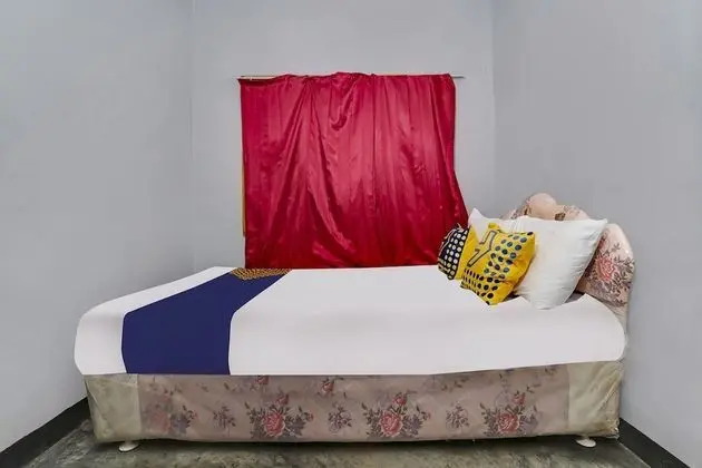 Economy Tek Büyük Yataklı Oda