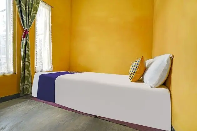 Economy Tek Büyük Yataklı Oda