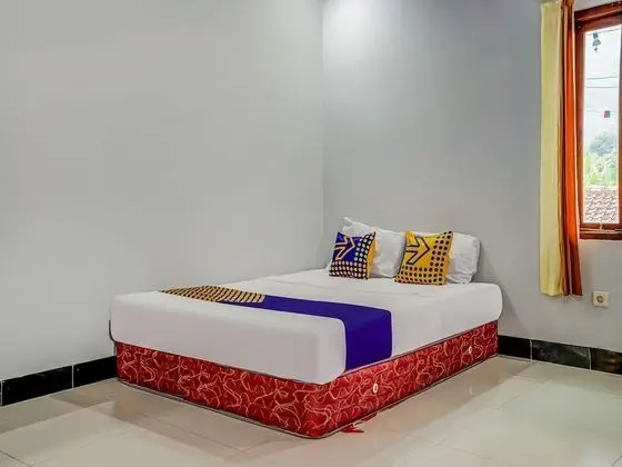 Economy Tek Büyük Yataklı Oda