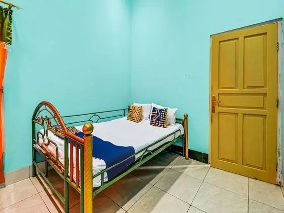 Economy Tek Büyük Yataklı Oda