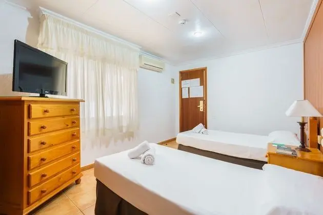 Tek Büyük veya İki Ayrı Yataklı Oda