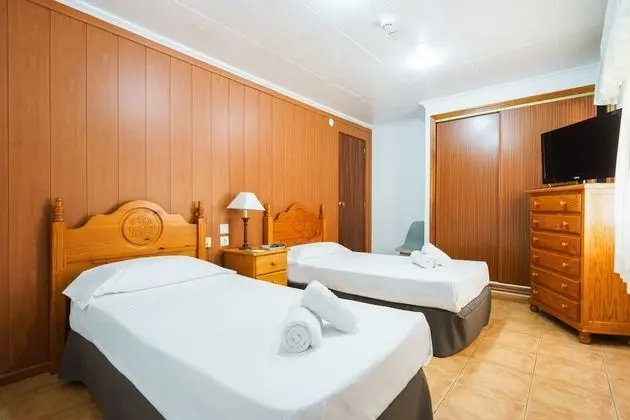 Tek Büyük veya İki Ayrı Yataklı Oda