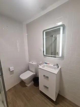 Tek Büyük Yataklı Oda (Extra Bed & Private Exterior Bathroom)