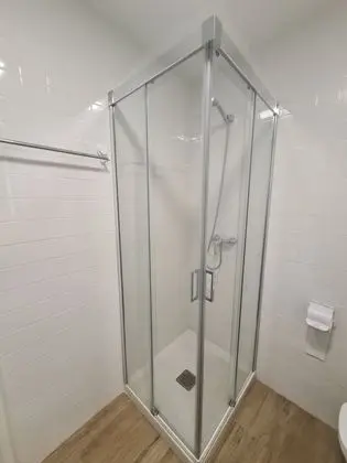 Tek Büyük Yataklı Oda (Extra Bed & Private Exterior Bathroom)