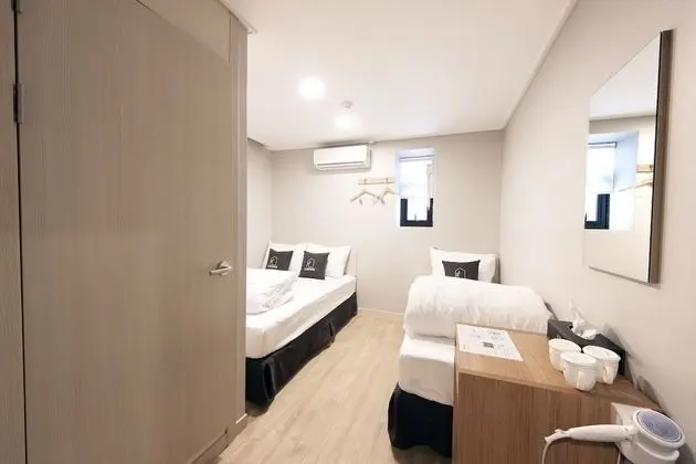 Üç Kişilik Oda