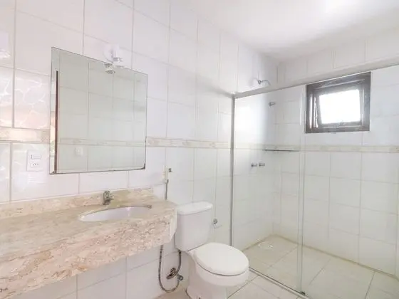 Üç Kişilik Oda, Birden Çok Yatak