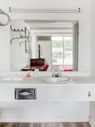 Oda, 1 Büyük (Queen) Boy Yatak, Sigara İçilebilir