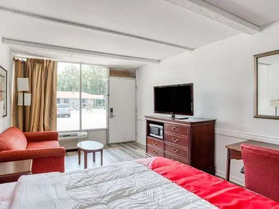 Oda, 1 Çift Kişilik Yatak, Sigara İçilebilir