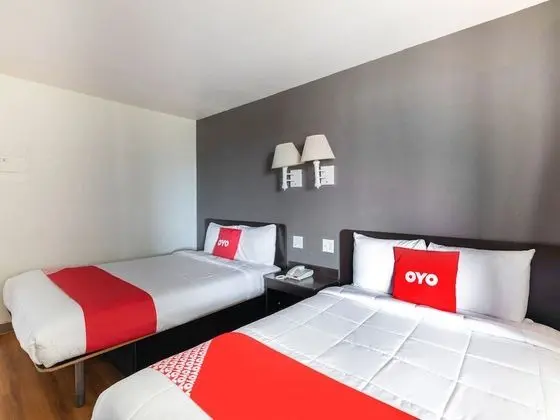 Premium Oda, 2 Büyük (Queen) Boy Yatak, Küçük Mutfak