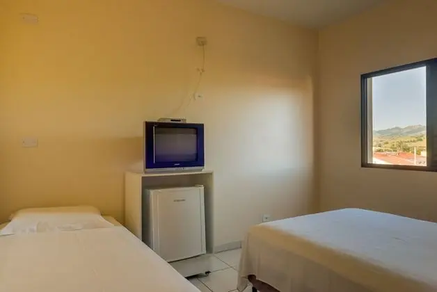 Üç Kişilik Oda, Birden Çok Yatak