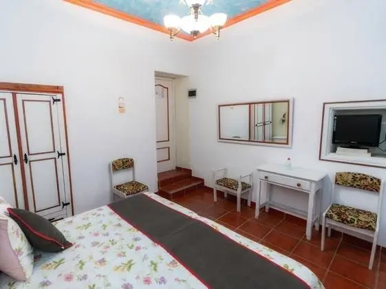 Tek Büyük veya İki Ayrı Yataklı Oda