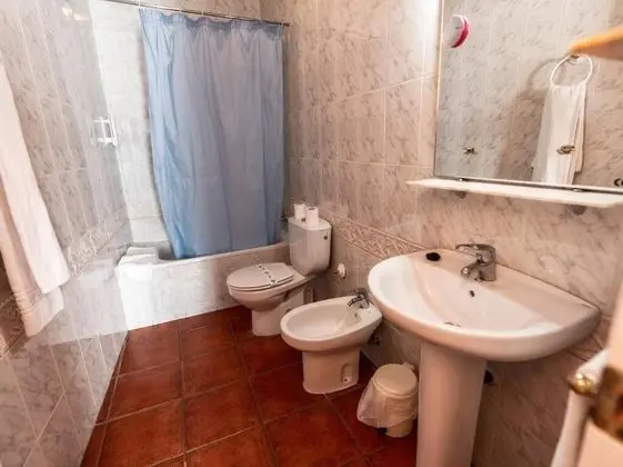 Tek Büyük veya İki Ayrı Yataklı Oda