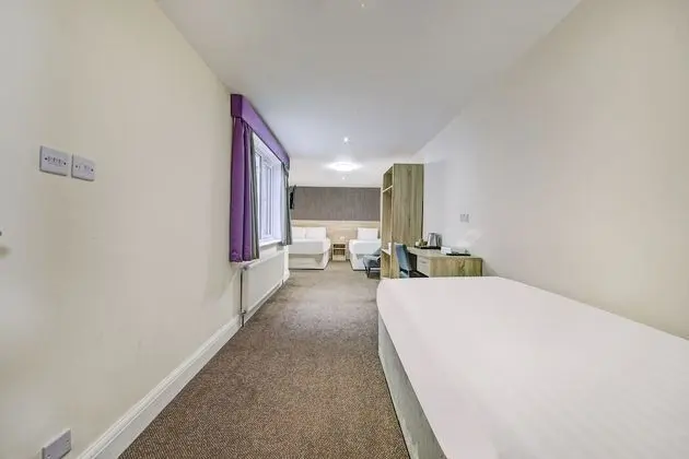 Deluxe Dört Kişilik Oda