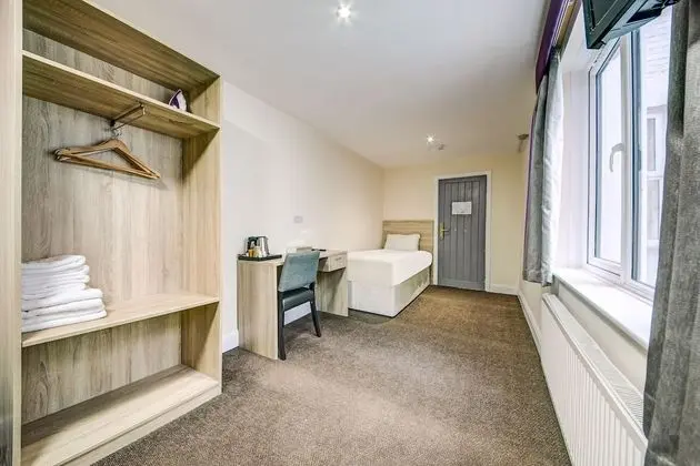 Deluxe Dört Kişilik Oda