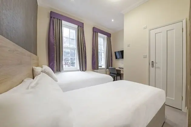 Deluxe Üç Kişilik Oda