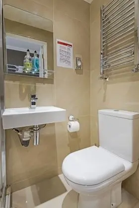 Deluxe Üç Kişilik Oda