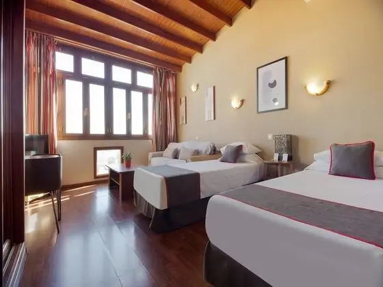Studio Apartment with views (4 adults)