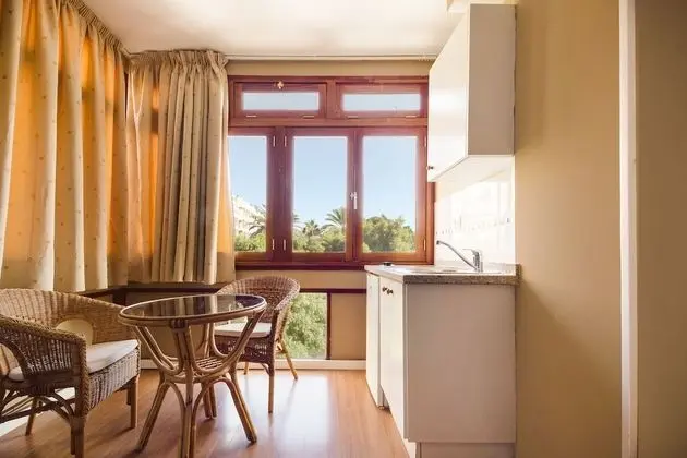 Stüdyo, Şehir Manzaralı