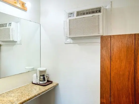 Oda (1 Queen Bed & 1 Single Bed)