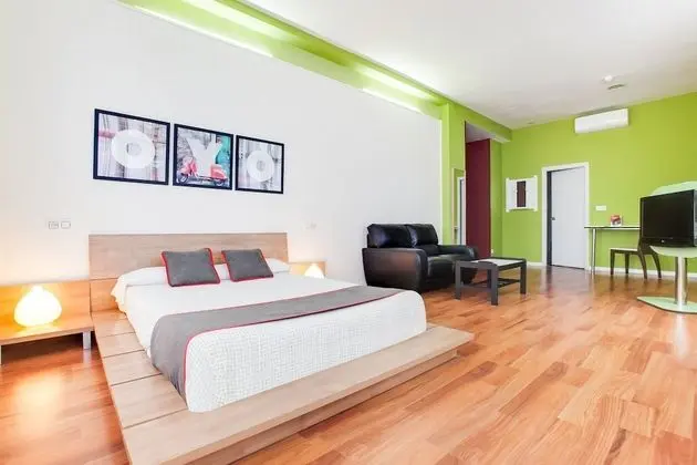 Economy Tek Büyük Yataklı Oda