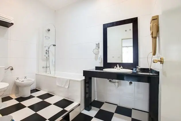 Economy Tek Büyük Yataklı Oda