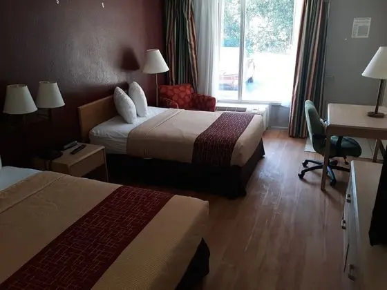 Oda, 2 Çift Kişilik Yatak