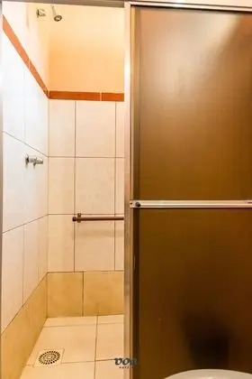 Economy Tek Büyük Yataklı Oda