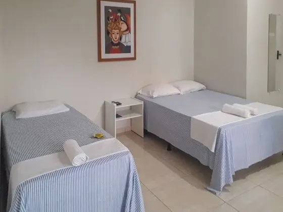 Üç Kişilik Oda, Birden Çok Yatak
