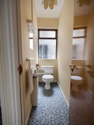 Standard Tek Büyük Yataklı Oda (Shared)