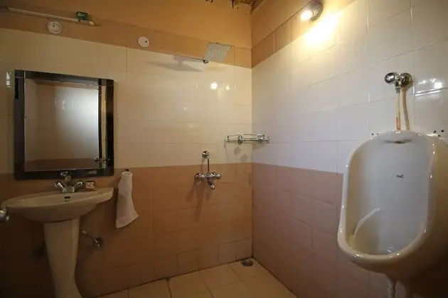 Standard Tek Büyük veya İki Ayrı Yataklı Oda, 1 Çift Kişilik Yatak, Özel Banyo