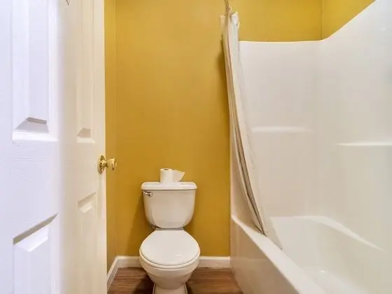 Oda, 2 Büyük (Queen) Boy Yatak