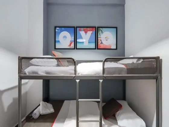 Tek Büyük Yataklı Oda, Ortak Banyo