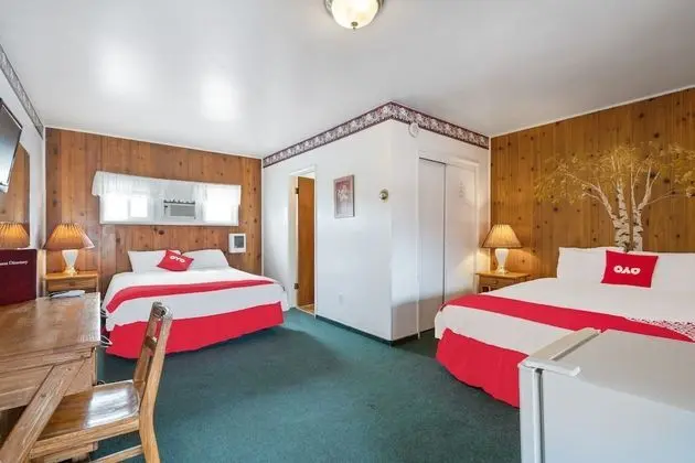 Oda, 2 Büyük (Queen) Boy Yatak