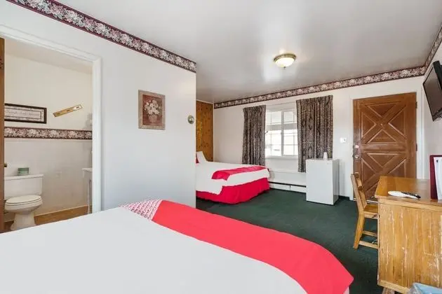 Oda, 2 Büyük (Queen) Boy Yatak