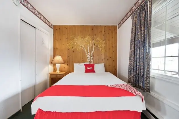 Oda, 2 Büyük (Queen) Boy Yatak