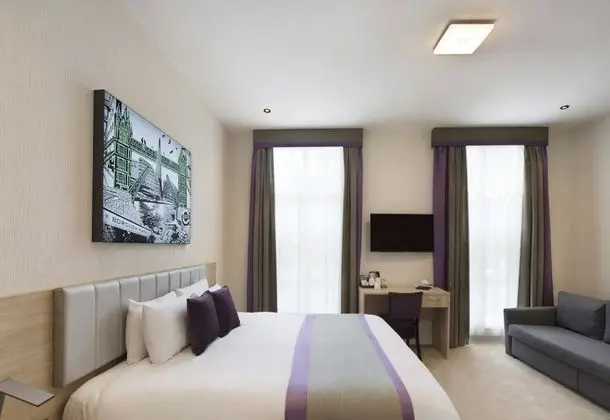 Deluxe Dört Kişilik Oda