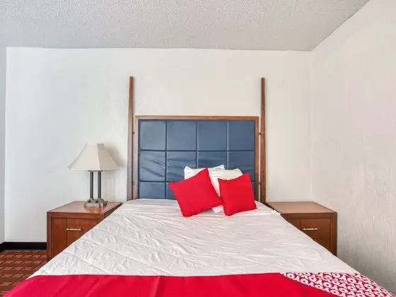 Oda Deluxe Queen Bed