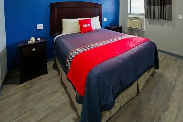 Oda, 1 Büyük (Queen) Boy Yatak