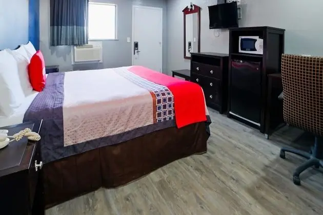 Oda, 1 En Büyük (King) Boy Yatak, Sigara İçilebilir