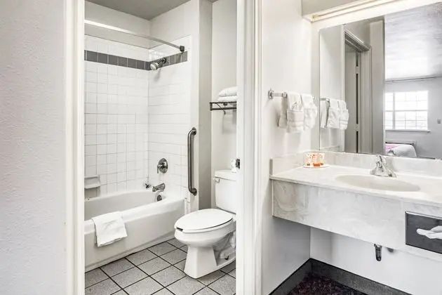 Oda, 1 En Büyük (King) Boy Yatak