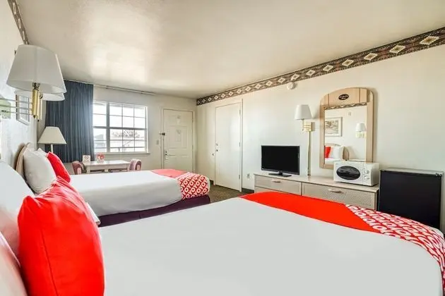 Oda, 2 Çift Kişilik Yatak