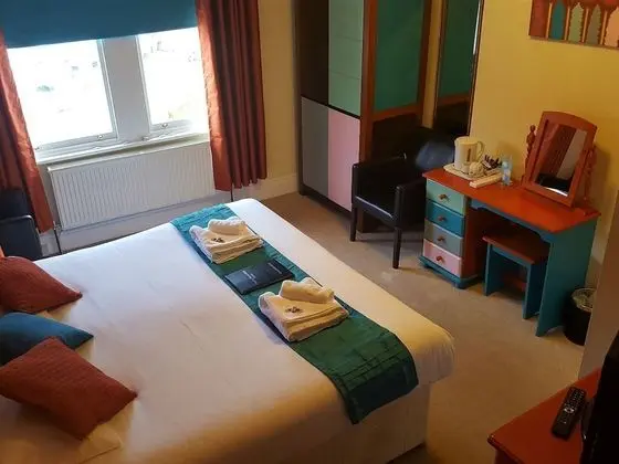Premium Tek Büyük Yataklı Oda, Banyolu/Duşlu, Deniz Manzaralı
