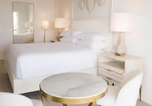 Luxury Oda