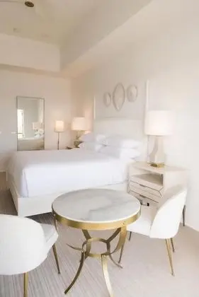Luxury Oda