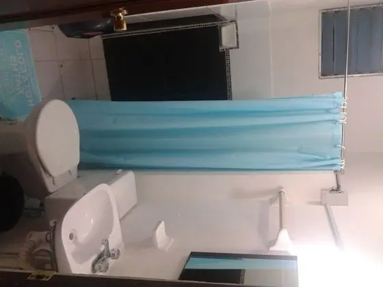 Oda, 1 Çift Kişilik Yatak, Ortak Banyo