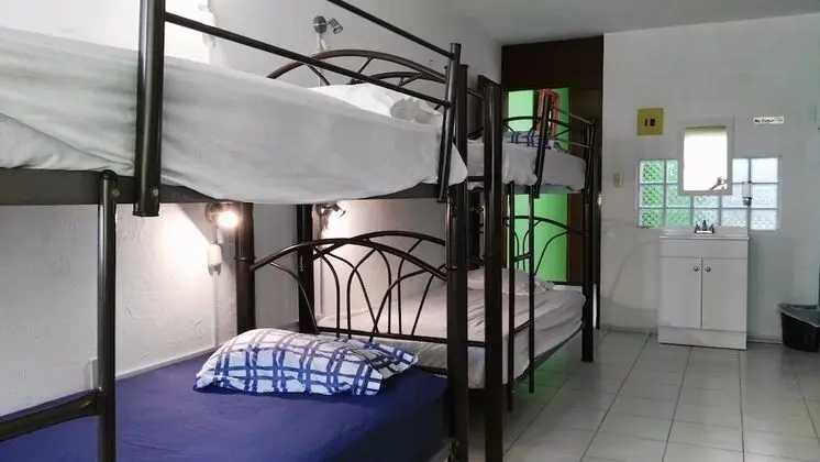 Ortak Ranzalı Oda, Karma Ranzalı Oda, Ortak Banyo (With Air Conditioner)