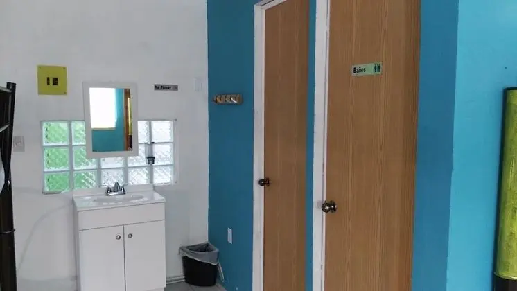 Ortak Ranzalı Oda, Karma Ranzalı Oda, Ortak Banyo (With Air Conditioner)