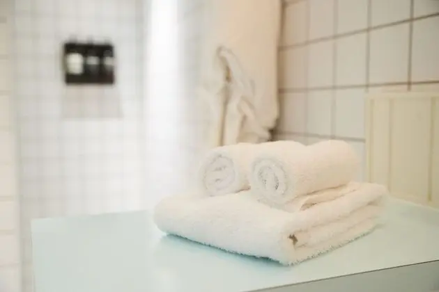 Deluxe Oda, 1 En Büyük (King) Boy Yatak, Balkon, Kısmi Deniz Manzaralı (Room 1)