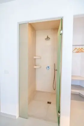 Superior Suite with private heated pool & Sea View
